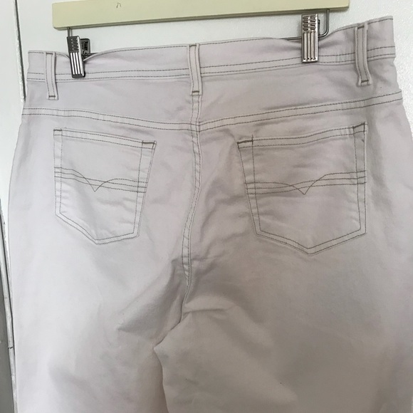 New Denim & Co White Denim Crop Pants Size 16 - Picture 4 of 4
